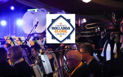Meezingen met Nederlandse tophits tijdens Hollands Glorie Concert